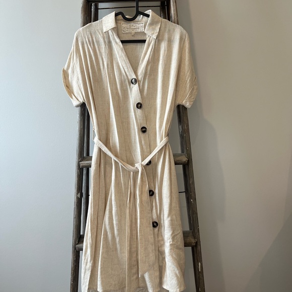 PINK MARTINI COLLECTION | The Kaia Dress | Linen - Picture 4 of 12